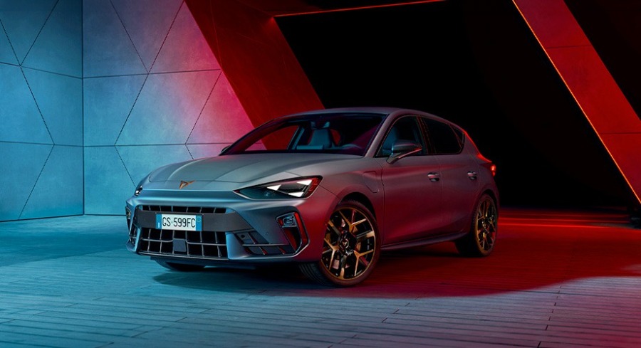 Nuova CUPRA Leon 1.5 eTSI 150 CV Taiga Grey — Scarabel concessionario ufficiale Padova Monselice Belluno