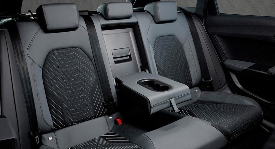 CUPRA Leon Sportstourer – sedili posteriori abitacolo sportivo – Scarabel