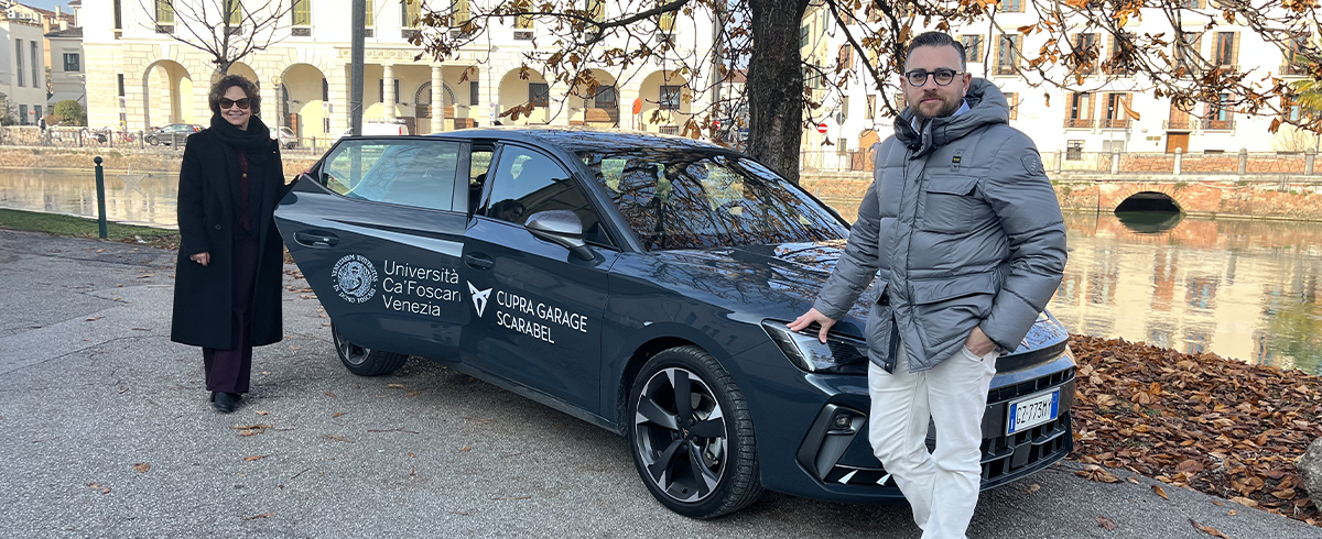 Mobilità ed eccellenza: consegnata una CUPRA Leon a Ca' Foscari nella sede di Treviso