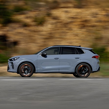 CUPRA Terramar VZ – profilo laterale dinamico con cerchi Copper – Scarabel Padova