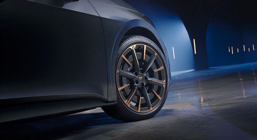 CUPRA Raval cerchi in lega 19 pollici VANDAL Copper Machined