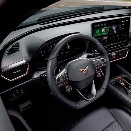 Nuova CUPRA Formentor – cockpit con display touch 12,9" e Virtual Cockpit 10,25" – Scarabel Padova