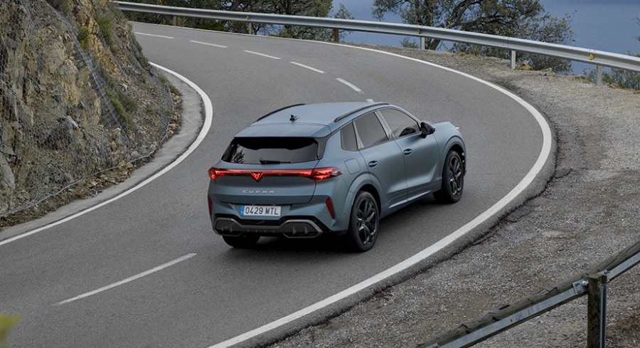CUPRA Terramar – laterale dinamico fronte costa Enceladus – Scarabel