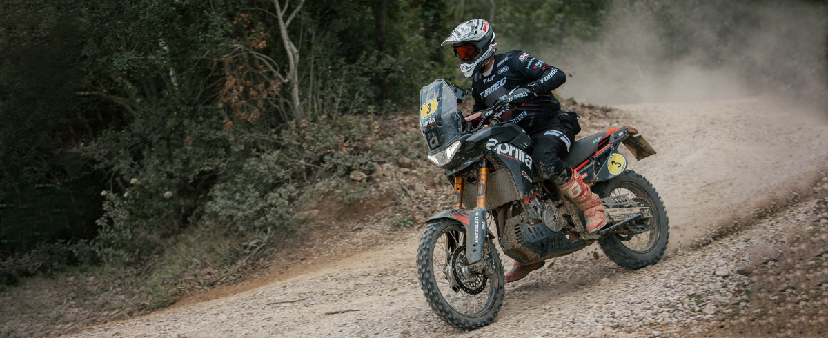 La coppia Aprilia Tuareg 660 - Jacopo Cerutti domina nel Campionato Italiano Motorally e nel Tricolore Raid TT